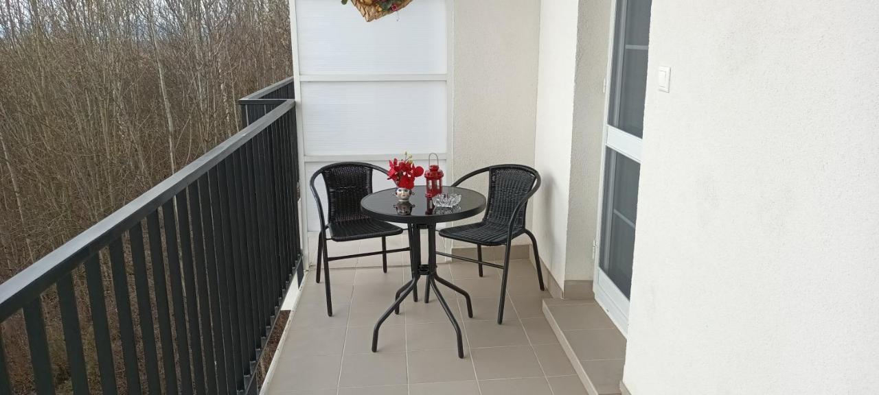 Apartman Ostry Vrsok V Starom Smokovci Appartement Vysoké Tatry Buitenkant foto
